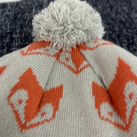 NWT! Sherpa Lined Pom Pom Toque - Picture 5 of 5